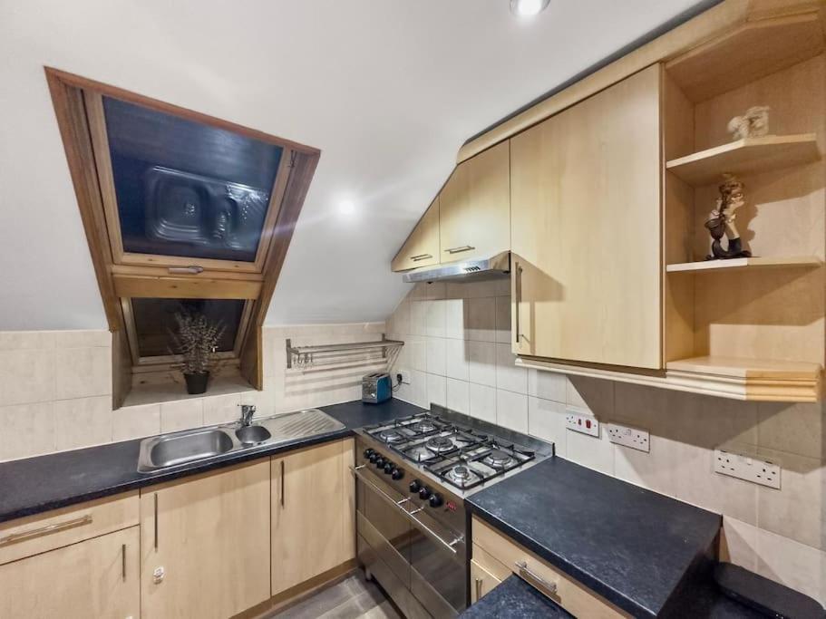 Quaint Flat In Harrow * Harrow on the Hill
