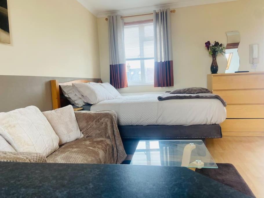 Apartment Quaint Flat In Harrow Harrow on the Hill